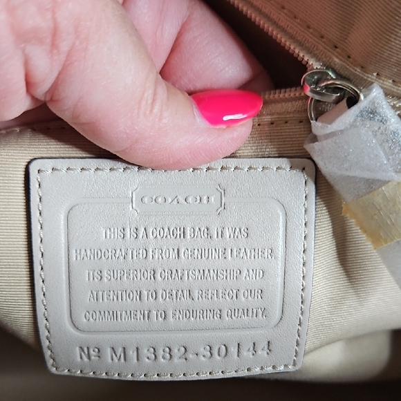 Coach Large Bleeker Preston Beige Buffalo Pebbled Leather Satchel/ Tote - Picture 5 of 17